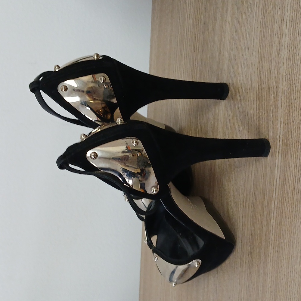 GUCCI SANDALS - Picture 7 of 8